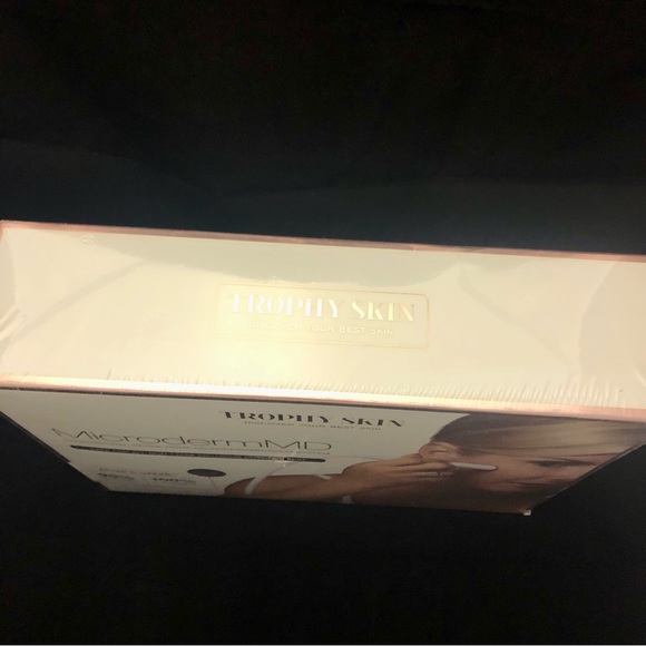 Trophy Skin MicrodermMD Microdermabrasion System - Picture 7 of 7